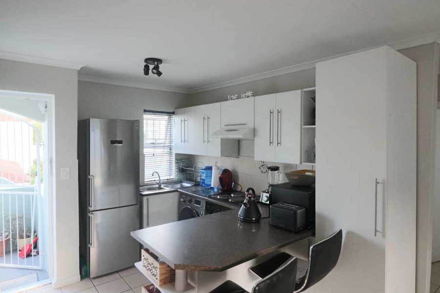 2 Bedroom Property for Sale in Parklands Western Cape